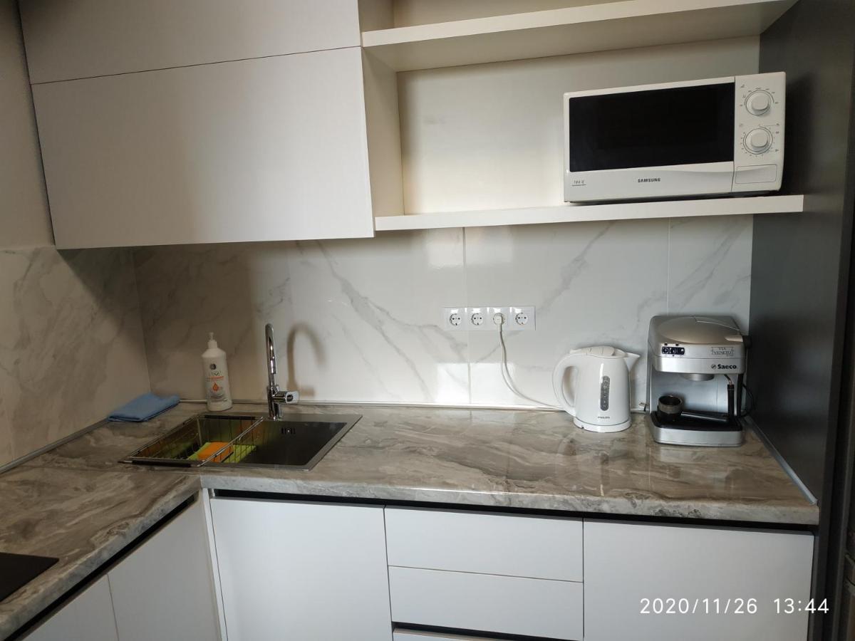 Vip Apartment У Центрі Міста, Новобуджк Театральний,Дуже Простора Rivne Exteriör bild