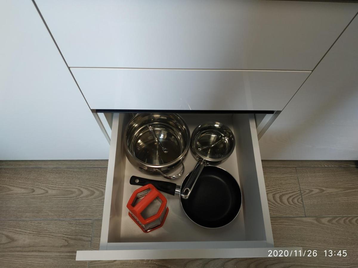 Vip Apartment У Центрі Міста, Новобуджк Театральний,Дуже Простора Rivne Exteriör bild