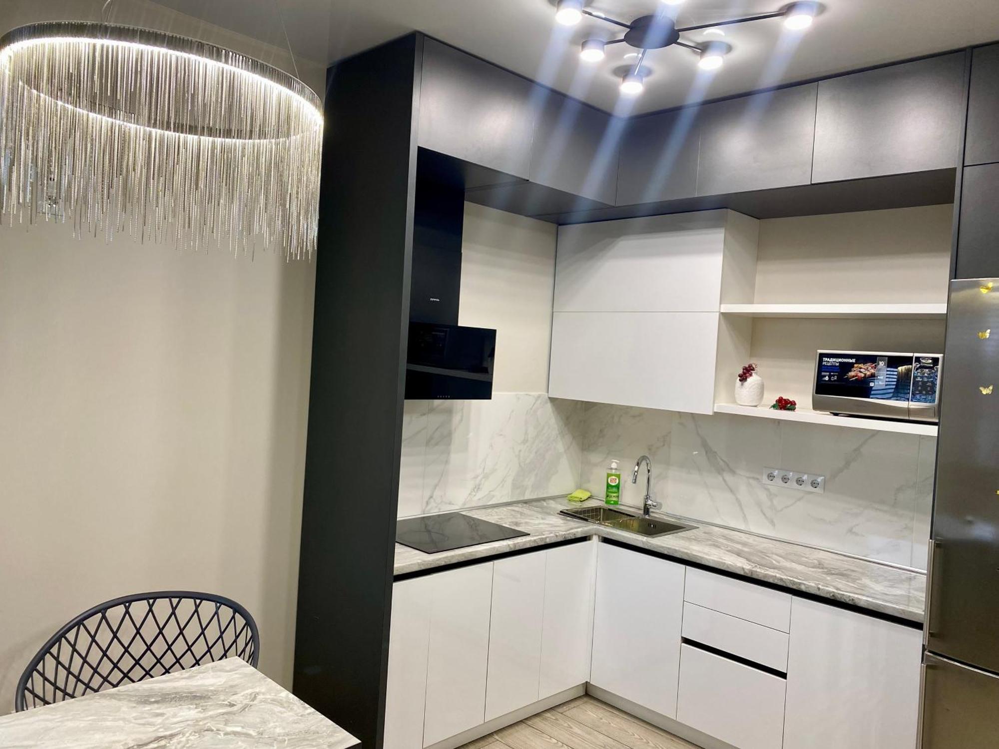 Vip Apartment У Центрі Міста, Новобуджк Театральний,Дуже Простора Rivne Exteriör bild